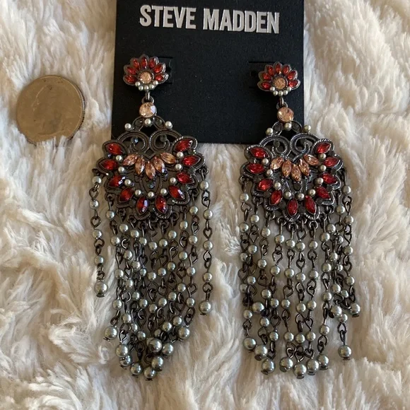 Steve Madden Earrings - Picture 4 of 4